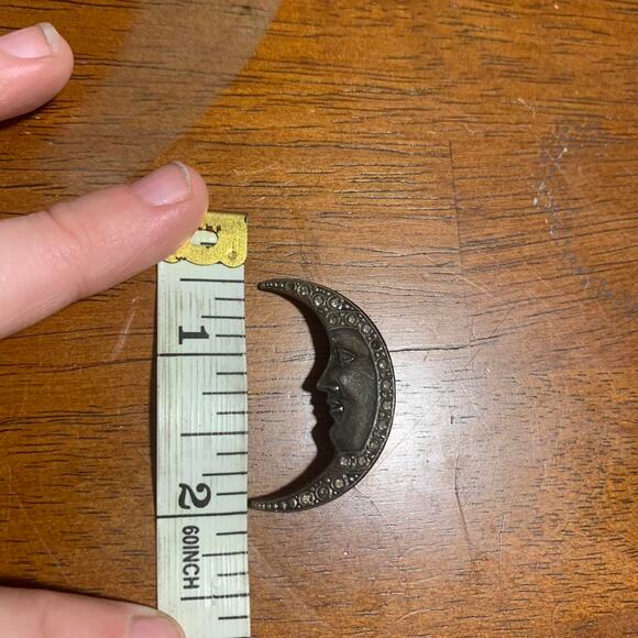 Estate Sale Find- 90s witchy whimsical vibes celestial brooch pin moon - Picture 3 of 3